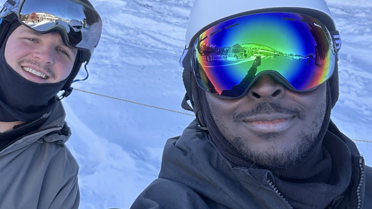 Boluwatife Johnson skiing with a friend